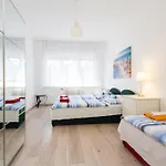 Andrassy With Inside Parking דירה בודפשט