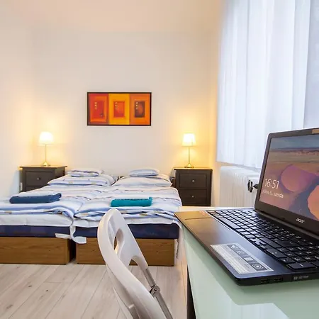 Apartament Andrassy With Inside Parking Budapeszt