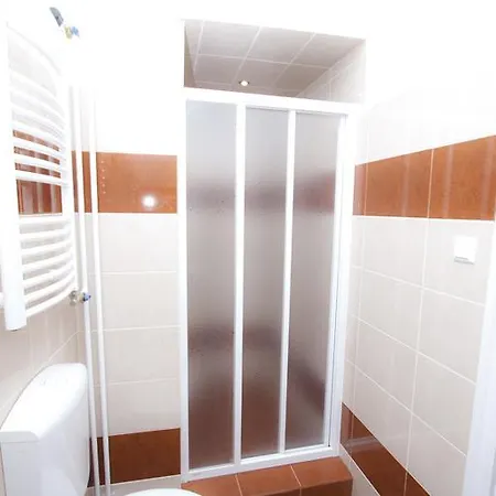 Andrassy With Inside Parking Appartement Boedapest